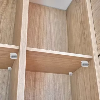 Skrutky, šróby - 50 kusov transparentný police držiak skriňa