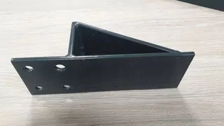 Na obrázkoch viditeľný držiak pohonu (strieborný) nie je súčasťou súpravy.