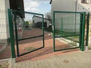 2-krídlové brány s výplňou zvárané panely, pozinkované