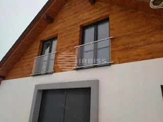 Rukoväť: 2x profil 40 × 40mm