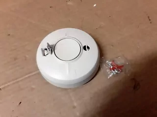 Detektor Dymu Detektorom Prvého Výstrahy Detektorá