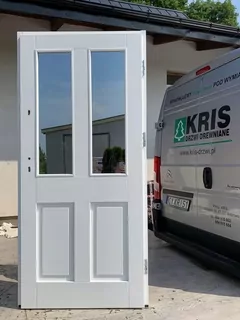 DREVENÉ VONKAJŠIE IZOLOVANÉ DVERE