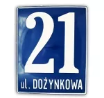 Moderná, robustná a elegantná tabuľka priamo pod Vaše dvere