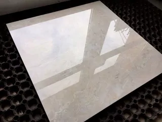 Gres lešteného Golden Beige 60x60 ako mramor