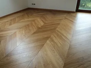FRANCÚZSKA HERRINGBONE, dubové parkety, dub, parkety