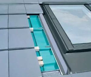 Strešné okno - EZV-F golier pre 114x140 ploché strešné tašky