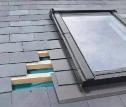 Strešné okno - FAKRO ELV -T -T B2 / 1 134x98cm tesniaci golier