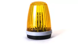 Led lampa proxima s vstavenou anténou pre zvýšenie dostupu pilotov pre pohony braní všetkých typov