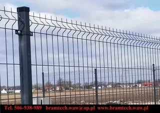 HR4 / 1530 panelový plot na základoch, montáž
