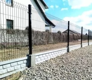 Posuvná brána L4m x H1,43m