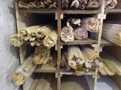 Koľajnice na schody. Povrchová úprava pás Wroclaw