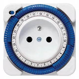 Regulátor zásuvky TIMER 26 BIELY ELEKTROMECHANICKÝ PROGRAMOVAČ THEBEN