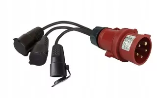 Výstup 16 A/5 400 V na 3 x zásuvku 230 V