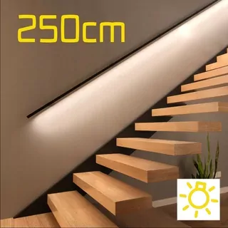 Čierne kovové nástenné zábradlie s LED 250 cm RAL