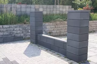 Murovaný blok Dutý plot hladký ROYAL P50
