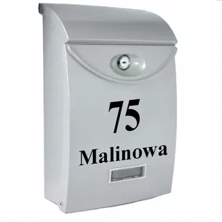 Dvere boxu sú vybavené bubnovým zámkom
