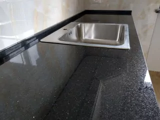 Pracovné dosky, parapety. Použitie pre interiér a exteriér