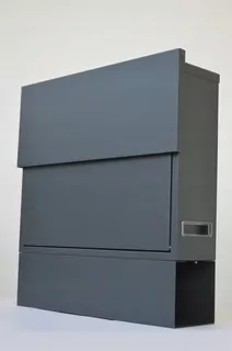 Krytý zips je nepochybnou výhodou poštovej schránky