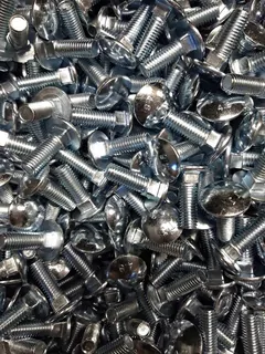Skrutka s hubou M8 × 25 DIN 603 pre panely (100 ks)