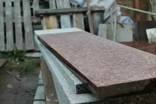 Určenie: Na obkladanie stien, podláh, schodov, parapetov.