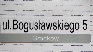 Sme výrobcom reflexných, adresných štítkov v akejkoľvek farbe a formáte