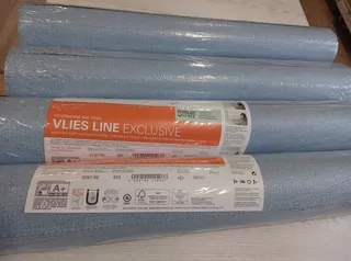 Vinylová tapeta na flizeline s rozmermi 0,53 m x 10,05 m.