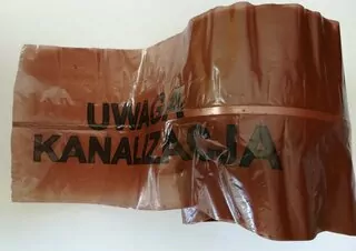 Páska, hnedá výstražná lokalizačná fólia pre kanalizáciu s oceľovou vložkou