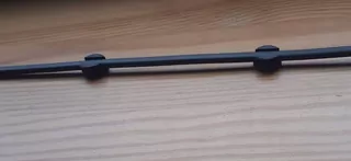 Moderný držiak, upevnenie elektrických káblov