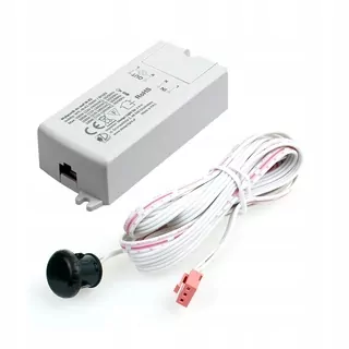 Vstupné napätie: 230 V~ 50/60 Hz