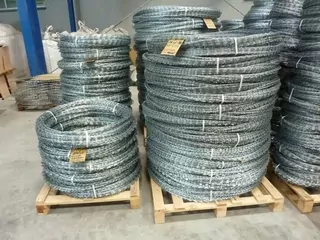 Ostnatý drôt - Concertina Blade Wire Ø 98cm