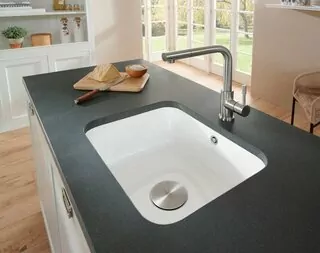 Klasický podstavný drez od Villeroy & Boch v modernom dizajne