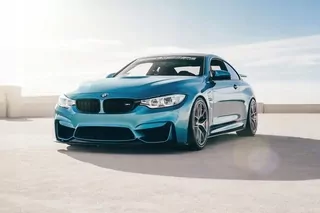 Fototapeta - Nástenné nástenné maľby BMW M4 TUNING BLUE 290G