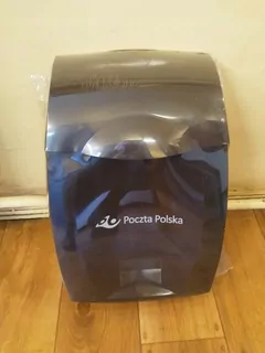 Nová fóliovaná schránka na listy. Súčasťou sú 2 kľúče.