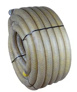 Vlnitá PVC drenážna rúrka, priemer 100, s geo-potiahnutým materiálom.